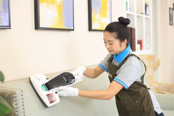 萬(wàn)家家政加盟一年能賺多少？深度解析加盟盈利前景